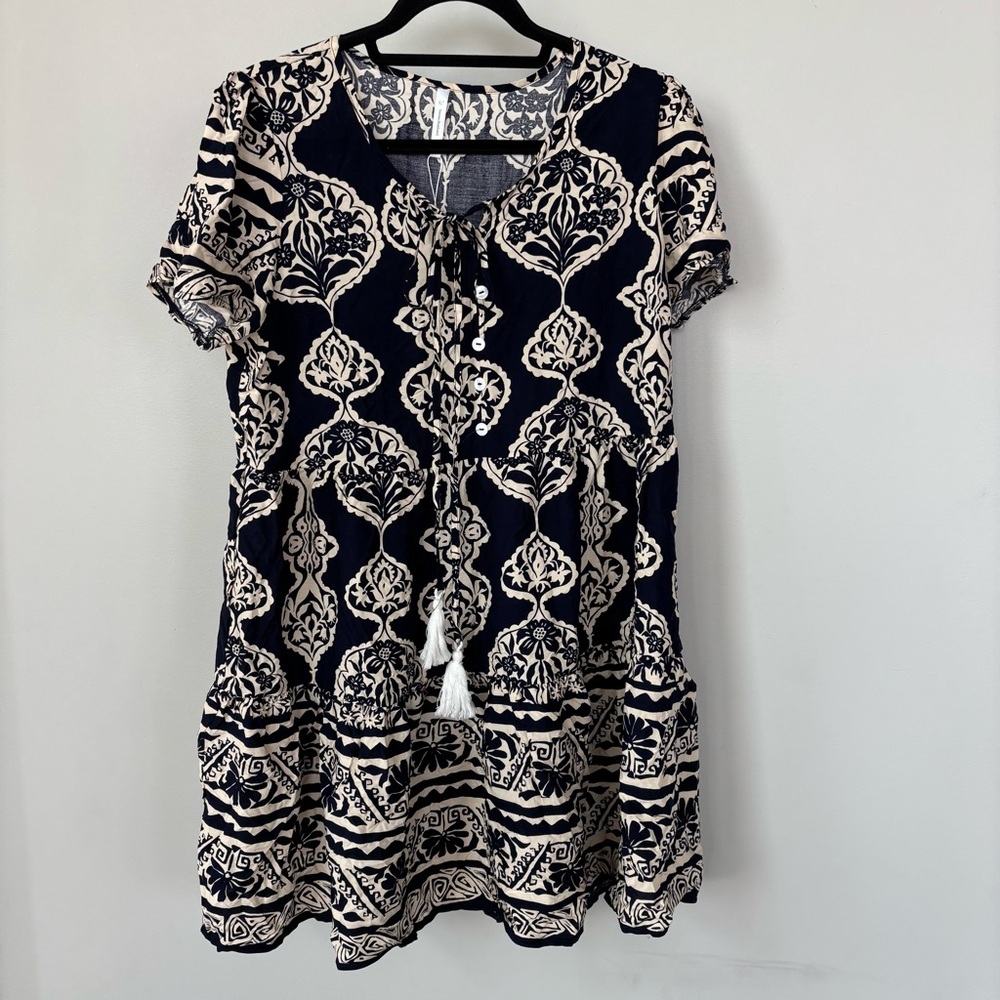 Beachsissi Swim Cover Dress Size L NWT‎